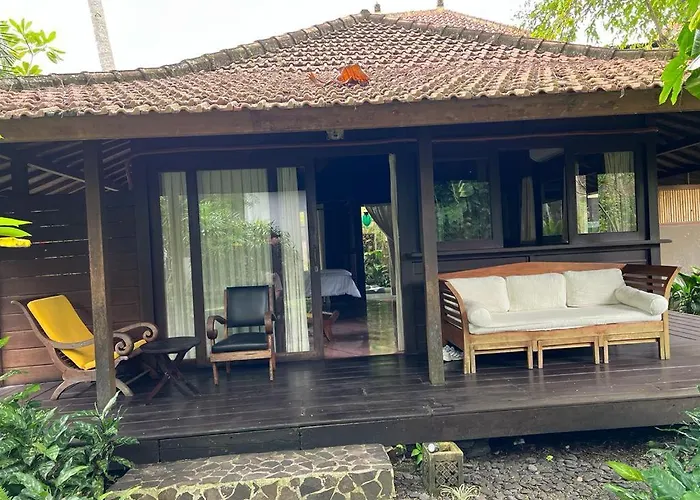 Orman Evi Sanggah Bali